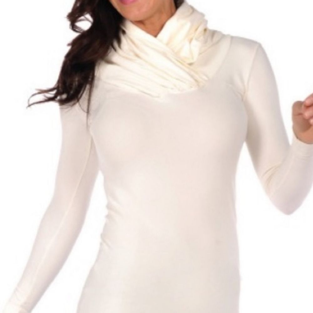 Tees By Tina Long Sleeve Cowl Neck Long Sleeve Seamless Top OS New